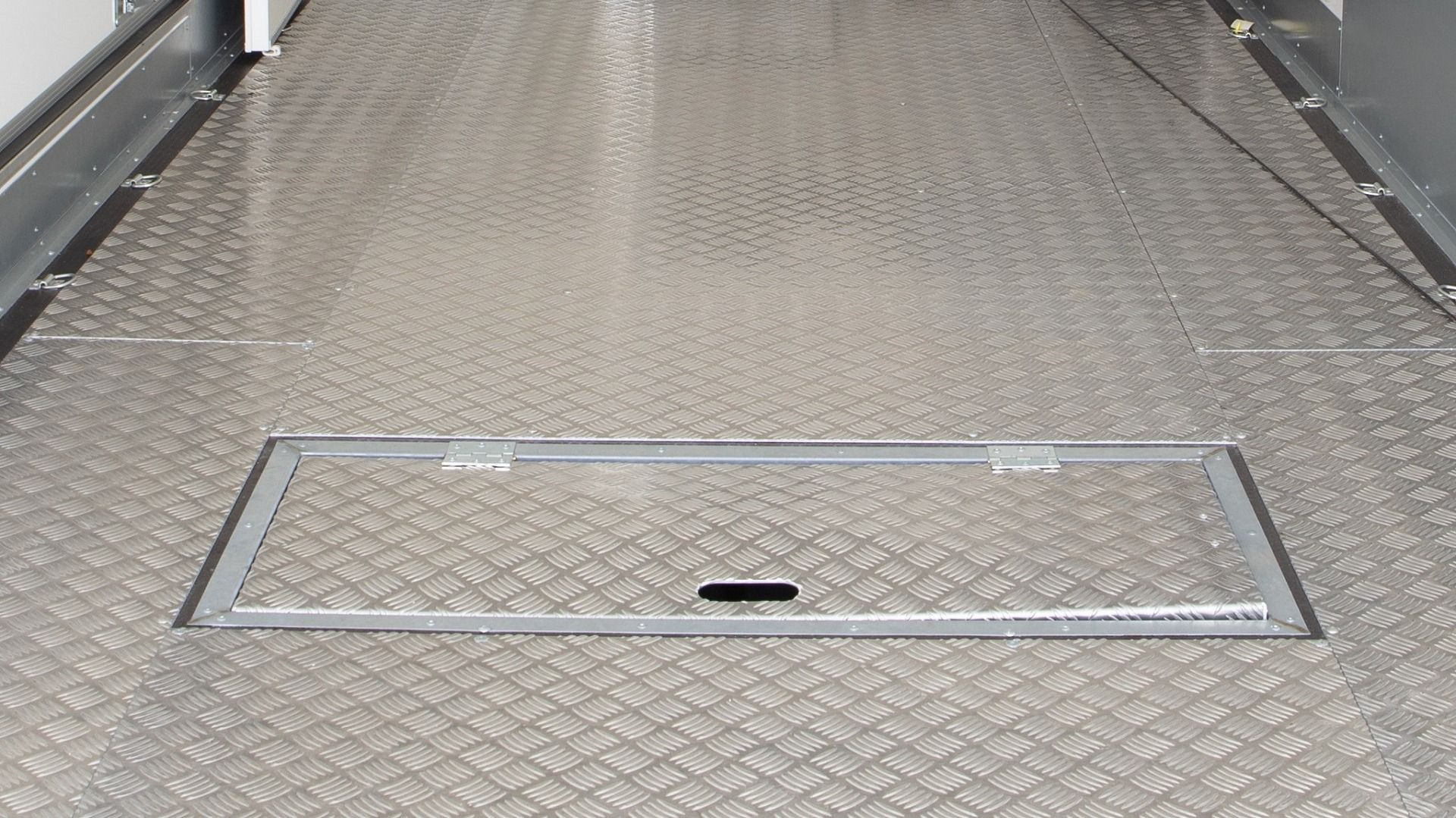 Dørkplate, Aluminium